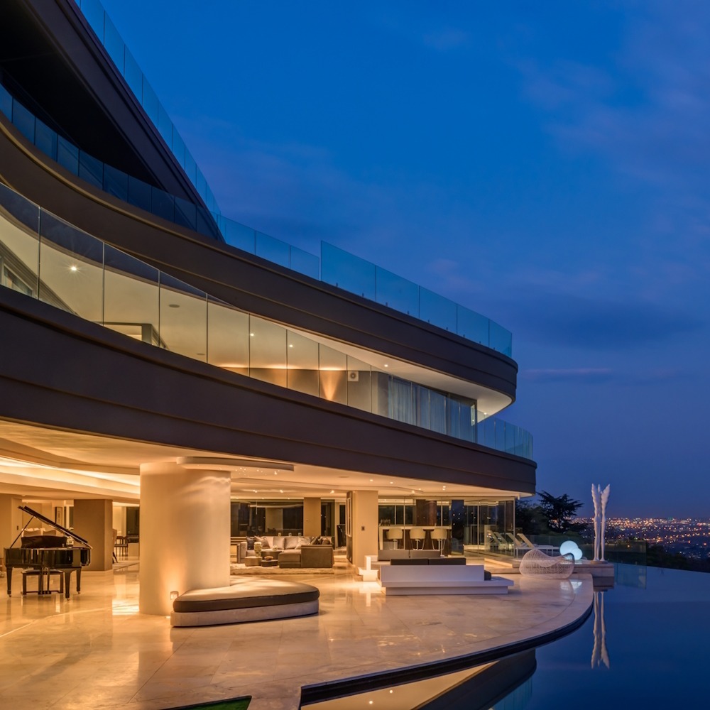 Wanda-Michelle Interior Design - Exterior Facade View